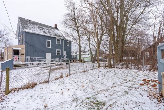 900 4th Street SW, Canton, OH 44707