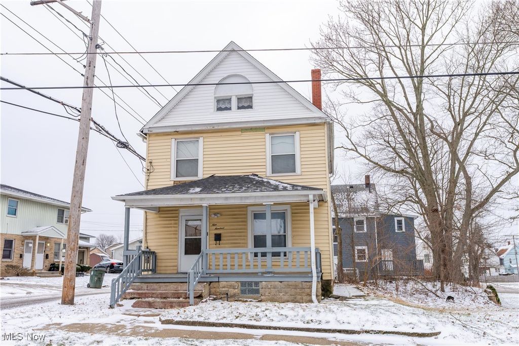 900 4th Street SW, Canton, OH 44707