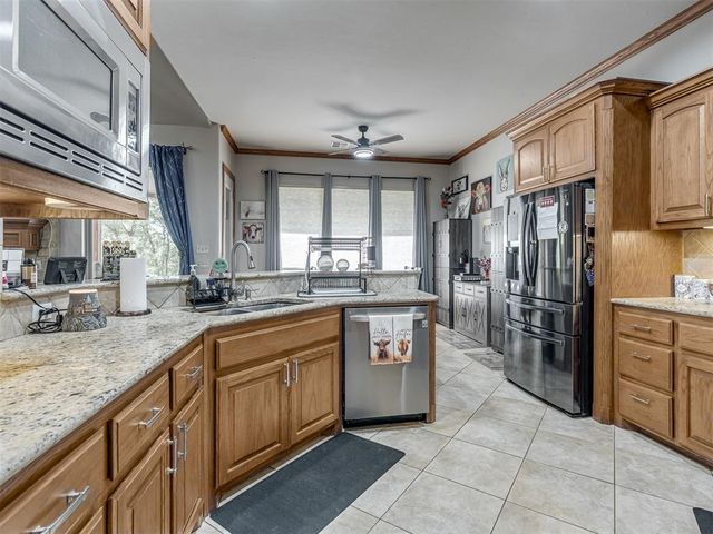 8030 Redhawk Lane, Edmond, OK 73034