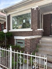 7744 S Rhodes Avenue, Chicago, IL 60619
