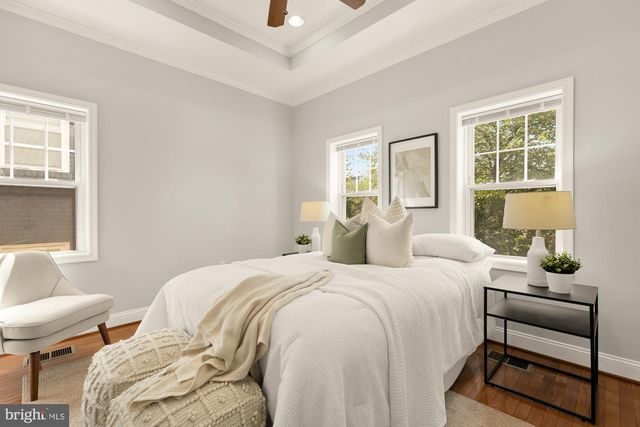 1740 L ST NE, Washington, DC 20002