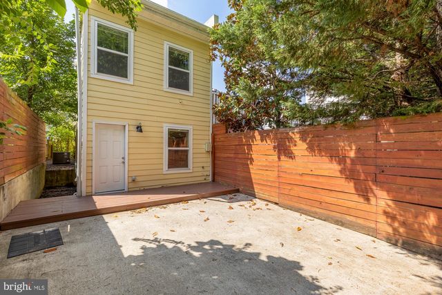 1740 L ST NE, Washington, DC 20002