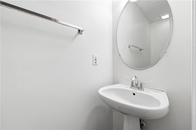 166 Village Trace, Woodstock, GA 30188