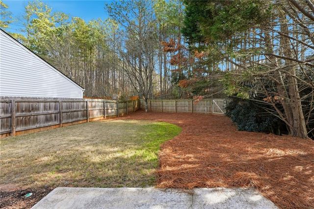 166 Village Trace, Woodstock, GA 30188