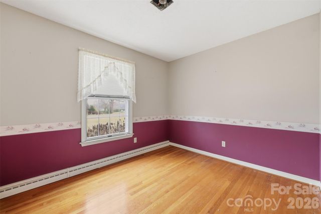 107 33rd Avenue NW, Hickory, NC 28601