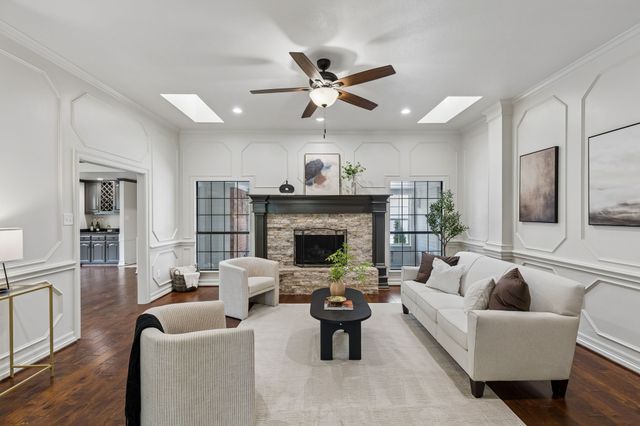 2521 Belmeade Drive, Carrollton, TX 75006