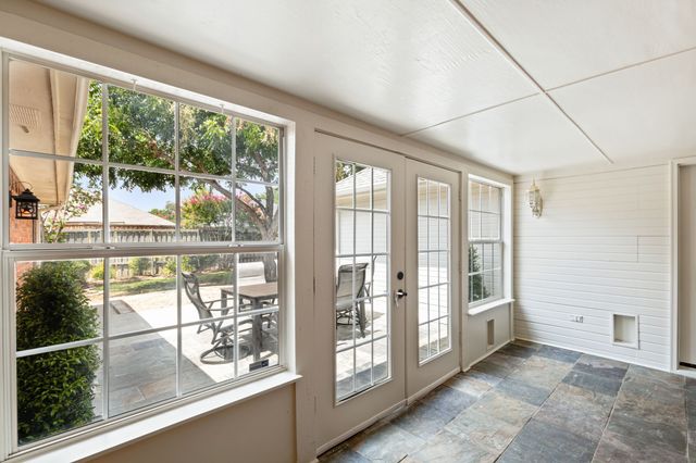 2521 Belmeade Drive, Carrollton, TX 75006