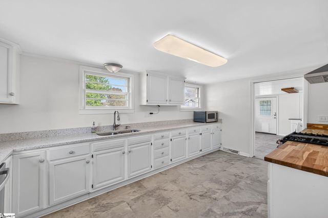 35 Blake Street, Greenville, SC 29605