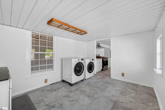 35 Blake Street, Greenville, SC 29605