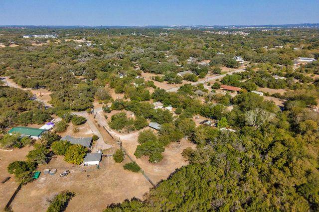 7605 Wood Cliff DR, Austin, TX 78745