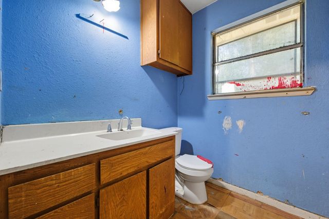 7605 Wood Cliff DR, Austin, TX 78745