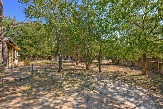 7605 Wood Cliff DR, Austin, TX 78745