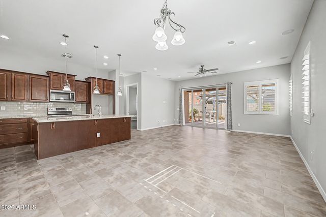3037 E SAGEBRUSH Street, Gilbert, AZ 85296