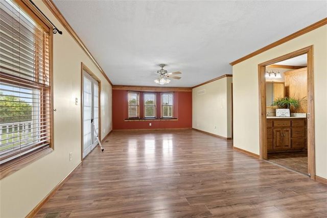 12356 Elkhorn Road, Rayville, MO 64084