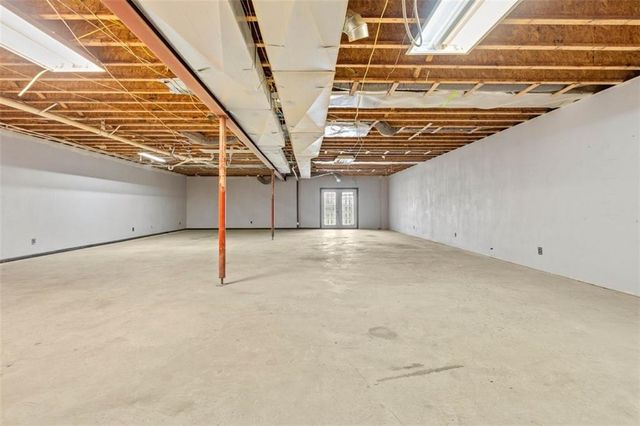 12356 Elkhorn Road, Rayville, MO 64084