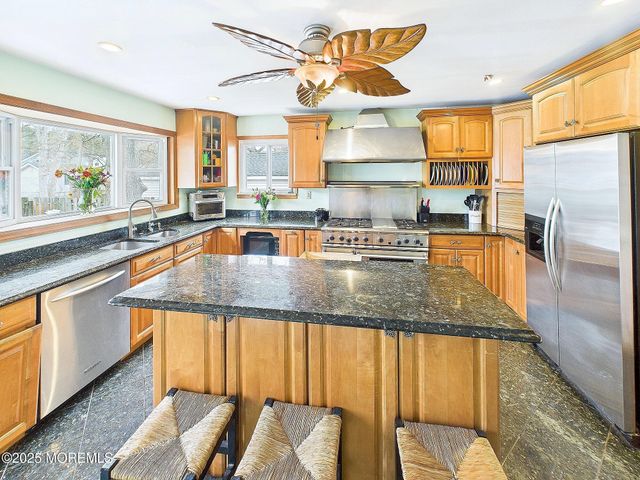 675 Mantoloking Road, Brick, NJ 08723