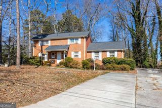 909 Rock Oak Lane, Lawrenceville, GA 30046