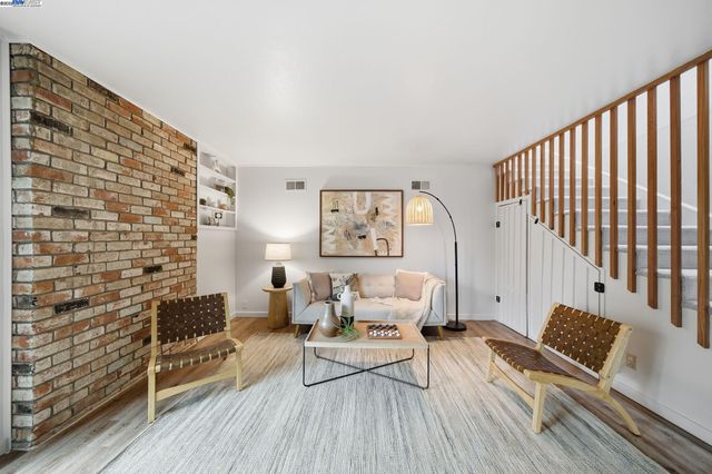 24006 Azevedo Ave, Hayward, CA 94541