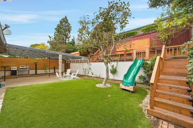 24006 Azevedo Ave, Hayward, CA 94541