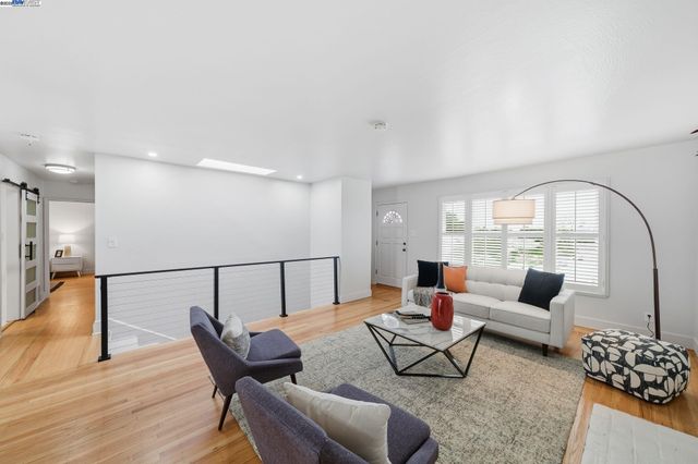 24006 Azevedo Ave, Hayward, CA 94541