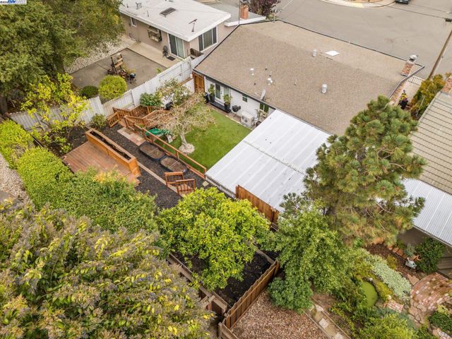 24006 Azevedo Ave, Hayward, CA 94541