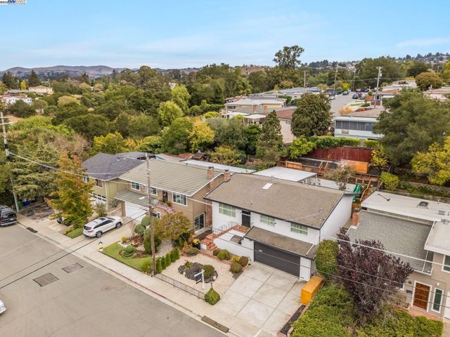 24006 Azevedo Ave, Hayward, CA 94541