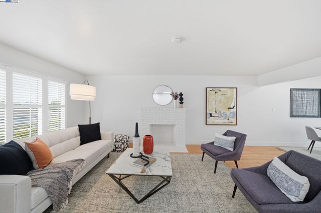 24006 Azevedo Ave, Hayward, CA 94541