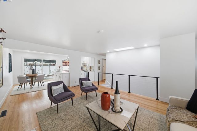 24006 Azevedo Ave, Hayward, CA 94541