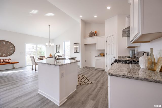 Lot 9 Faiths Way, Bettendorf, IA 52722