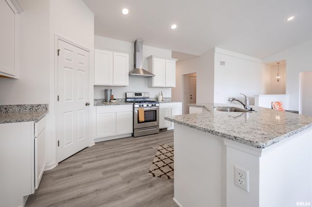 Lot 9 Faiths Way, Bettendorf, IA 52722