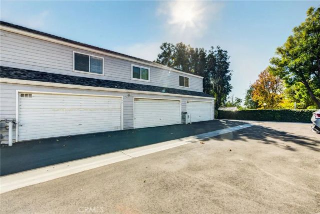 14380 Foothill, Sylmar, CA 91342