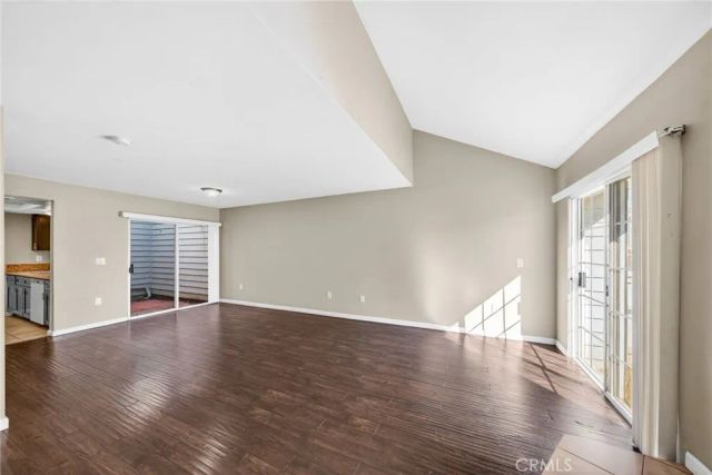 14380 Foothill, Sylmar, CA 91342