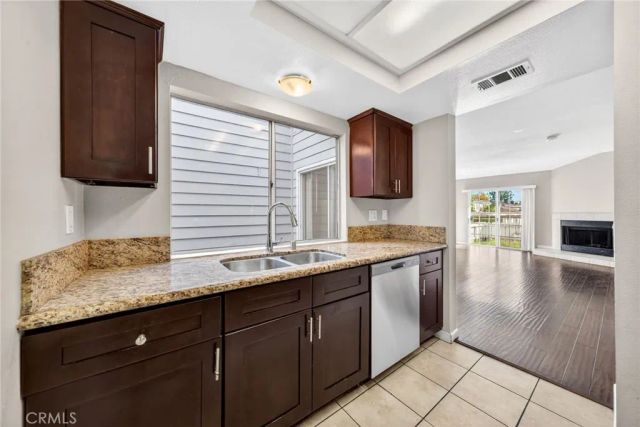 14380 Foothill, Sylmar, CA 91342