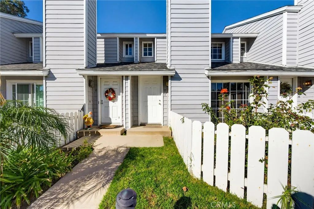 14380 Foothill, Sylmar, CA 91342