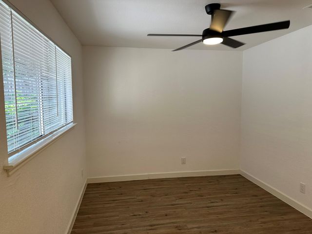 934 Bacliff Drive, Bacliff, TX 77518