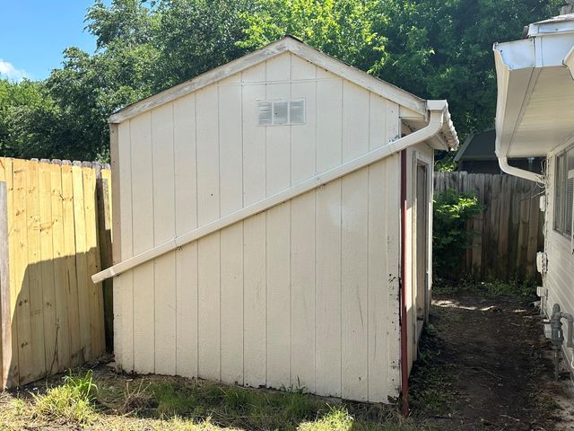 934 Bacliff Drive, Bacliff, TX 77518