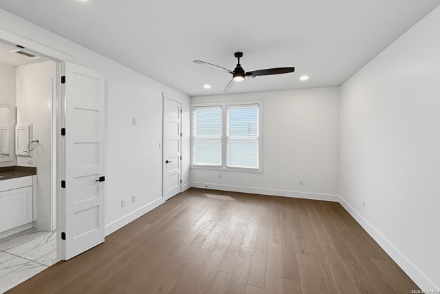 311 E Evergreen St Bldg 18, San Antonio, TX 78212