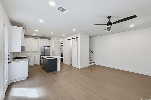 311 E Evergreen St Bldg 18, San Antonio, TX 78212