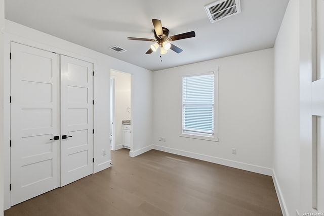311 E Evergreen St Bldg 18, San Antonio, TX 78212