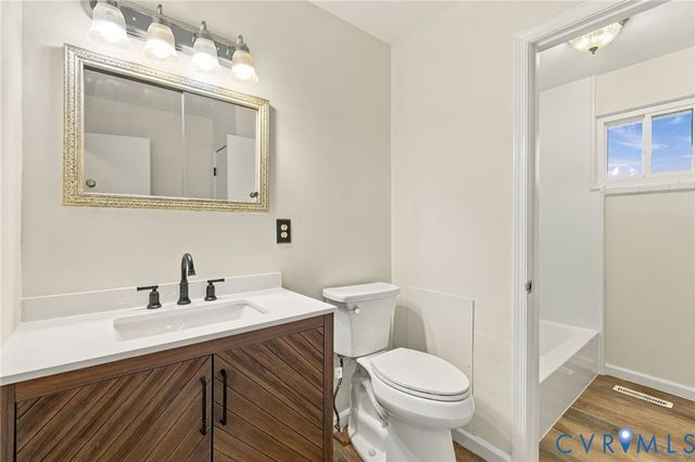 8357 Colmar Dr, Mechanicsville, VA 23116