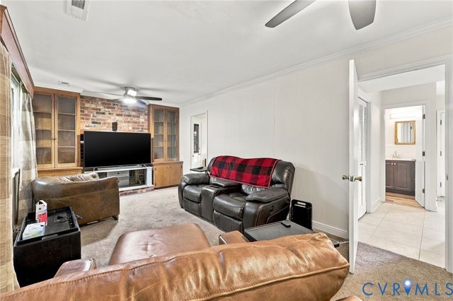 8357 Colmar Dr, Mechanicsville, VA 23116