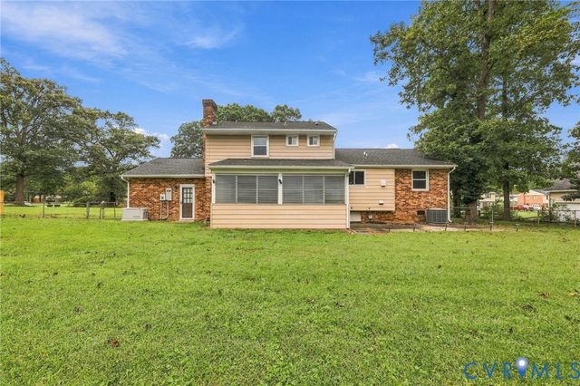 8357 Colmar Dr, Mechanicsville, VA 23116