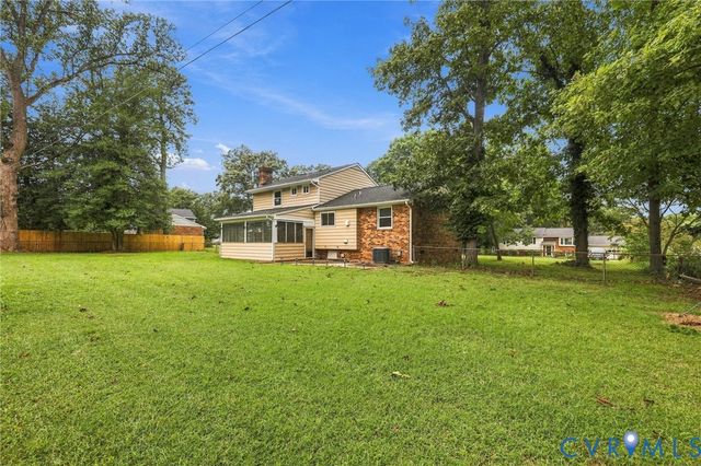 8357 Colmar Dr, Mechanicsville, VA 23116