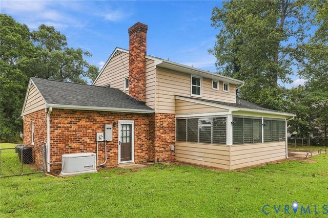 8357 Colmar Dr, Mechanicsville, VA 23116