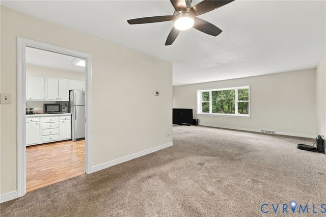 8357 Colmar Dr, Mechanicsville, VA 23116
