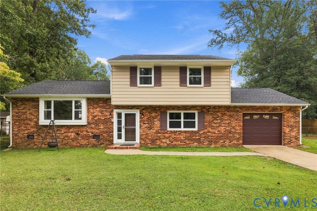 8357 Colmar Dr, Mechanicsville, VA 23116