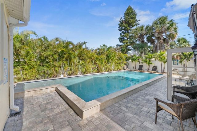 204 44TH AVENUE, St Pete Beach, FL 33706