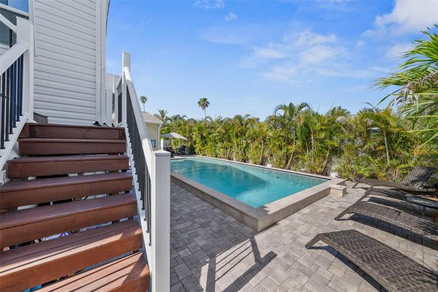 204 44TH AVENUE, St Pete Beach, FL 33706