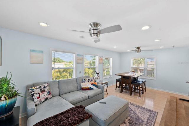 204 44TH AVENUE, St Pete Beach, FL 33706