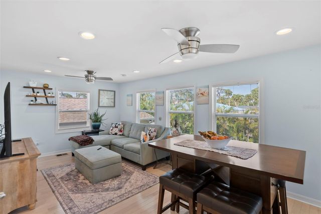 204 44TH AVENUE, St Pete Beach, FL 33706